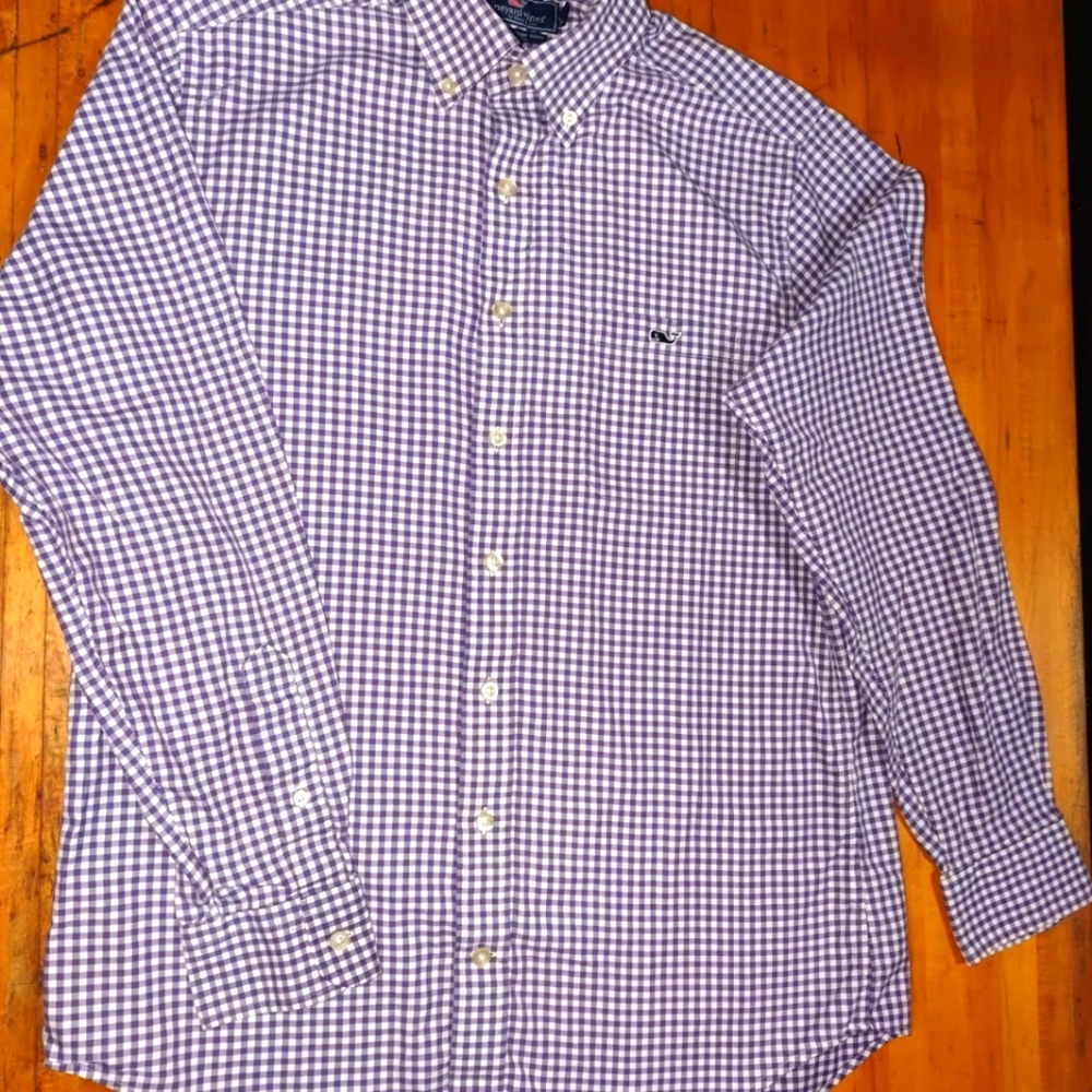 Vineyard Vines Button Up Size Medium - image 1